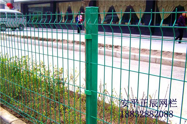 铁丝网围栏安装方法和施工方案